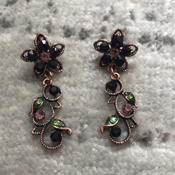 Jewelry - Flower Drop Earrings